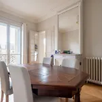 Veeve - A Window To Paris